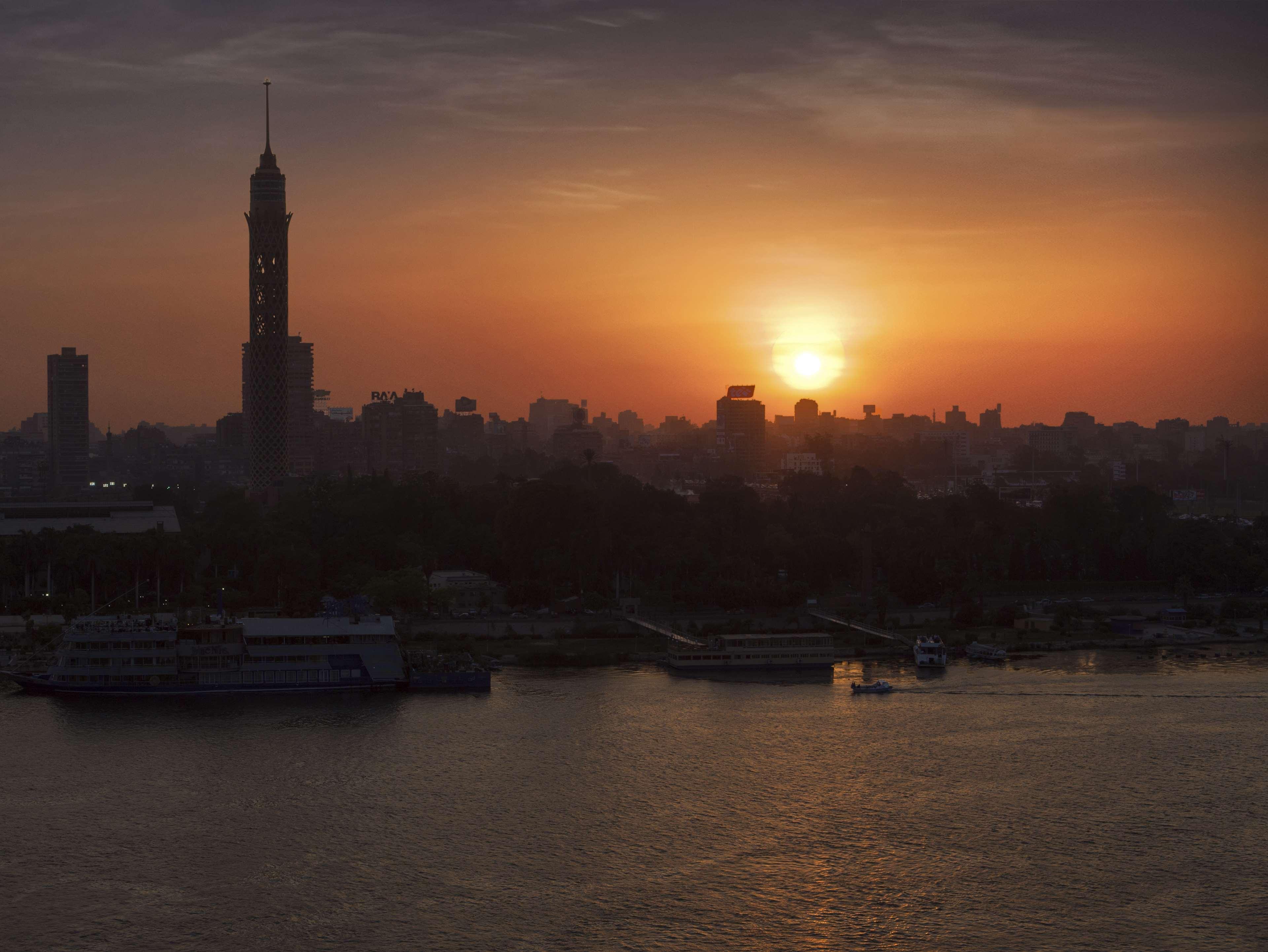 Hilton Cairo Zamalek Residences Giza Exterior photo