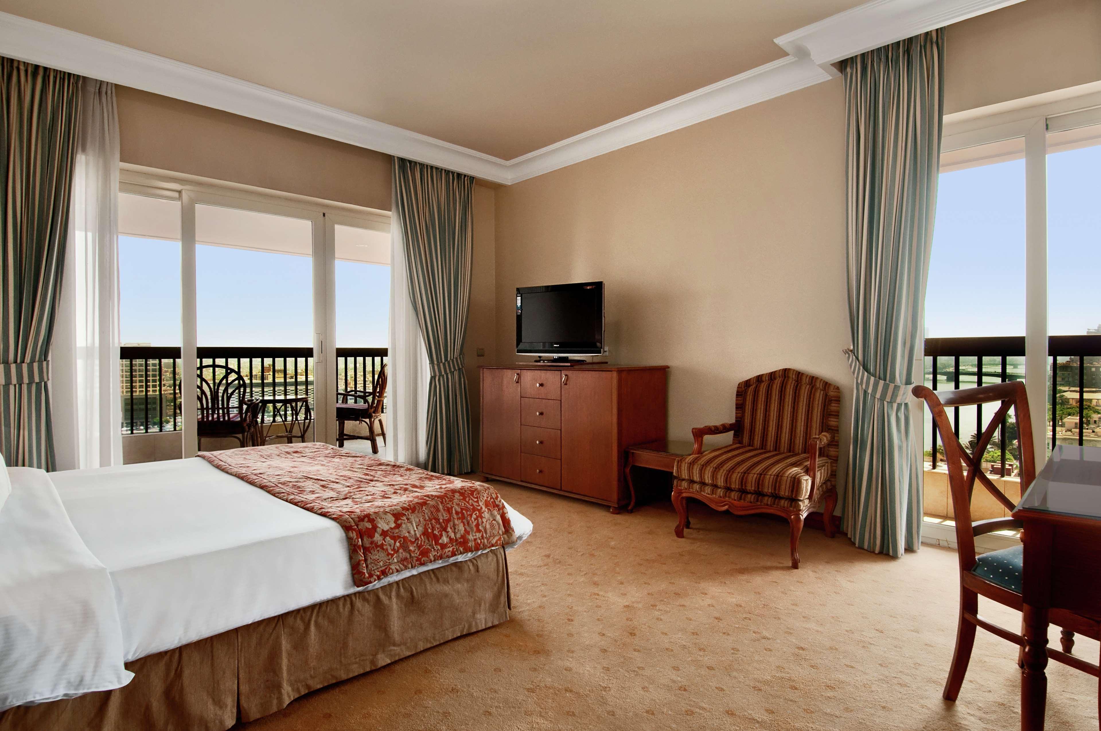 Hilton Cairo Zamalek Residences Giza Exterior photo