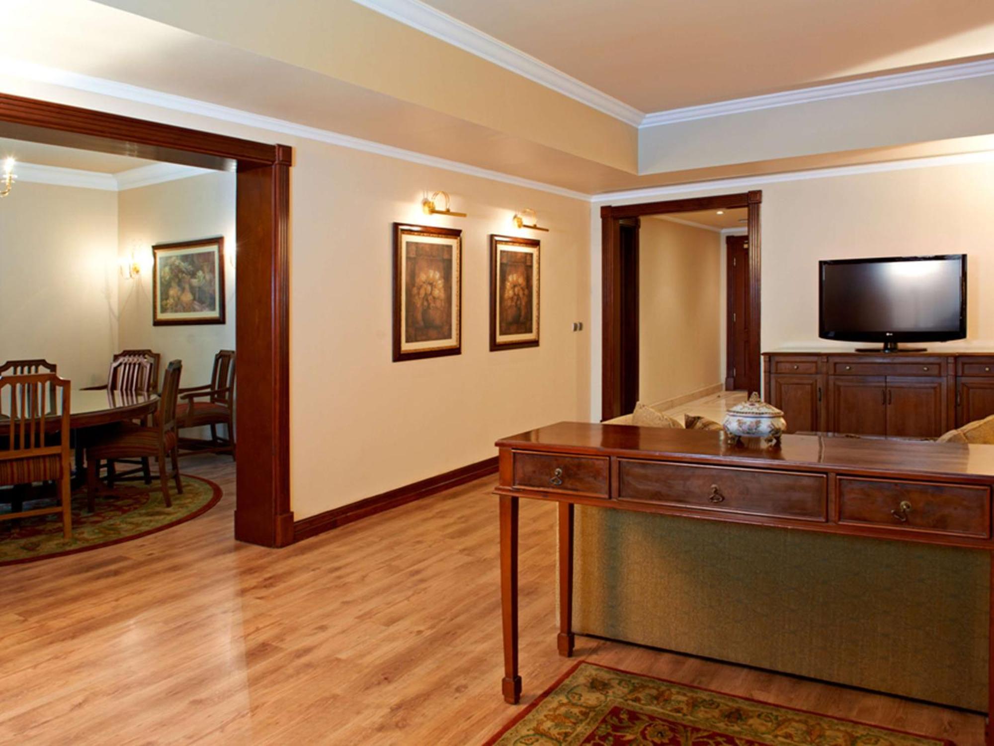 Hilton Cairo Zamalek Residences Giza Exterior photo
