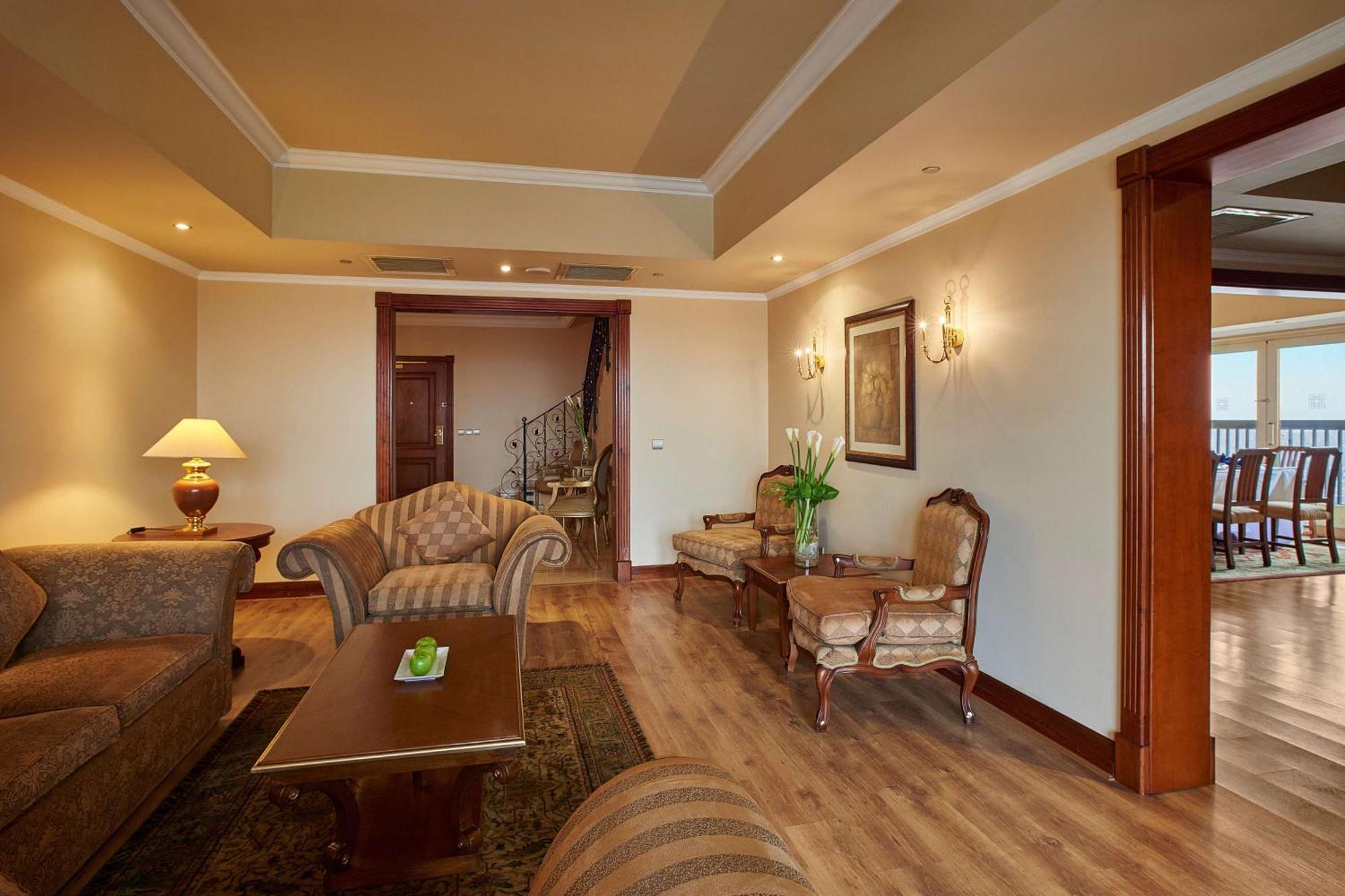 Hilton Cairo Zamalek Residences Giza Exterior photo