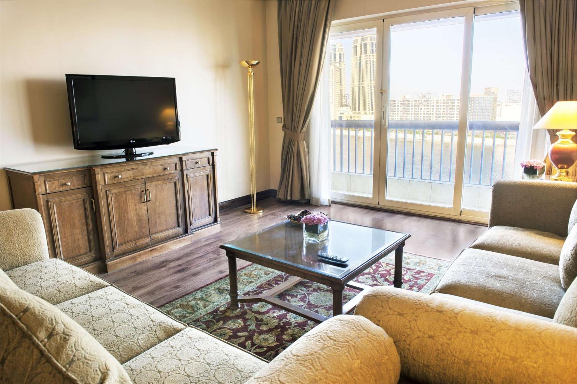 Hilton Cairo Zamalek Residences Giza Exterior photo